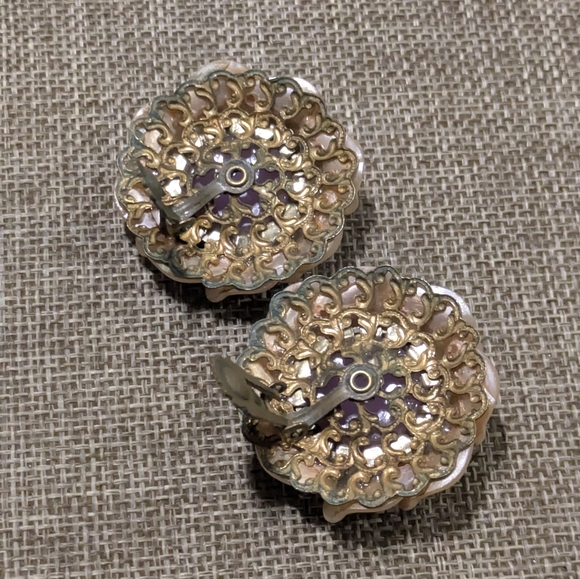 Estate Vintage Purple Moonglow Rhinestone Accents Clip On Earrings - Picture 8 of 8